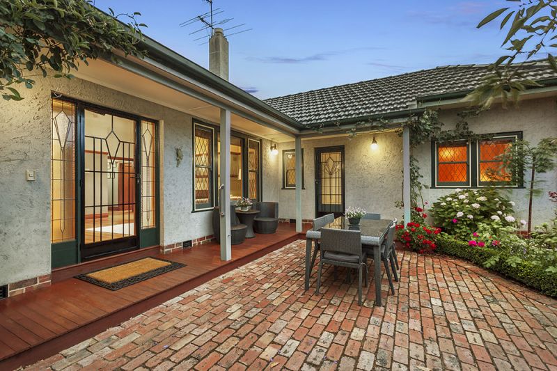 33 Weybridge Street, Surrey Hills - Thumbnail 2