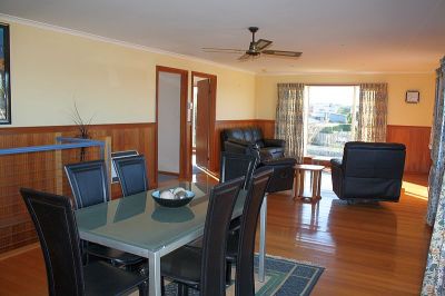 5
 
 
 
  
 
 
 2
 
 
 
  
 
 
 1
 
 
 
 
 
 
 
 27 Freer Street, Shearwater TAS 7307, Shearwater - Thumbnail 7