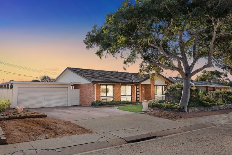 Real Estate For Sale 38 Smalley Circuit Giralang , ACT