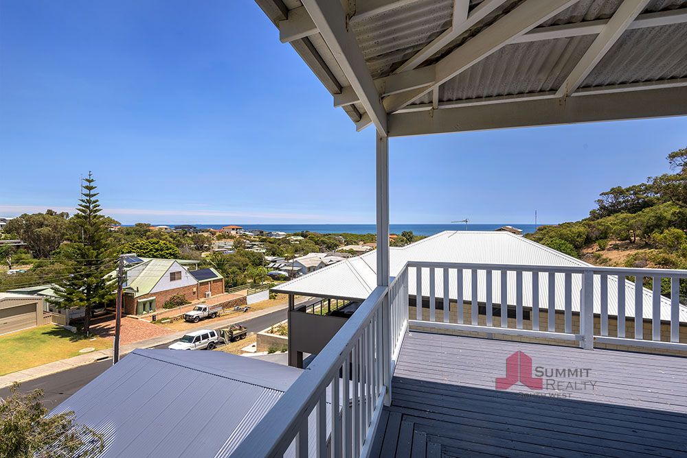 Real Estate For Sale 18 Carleen Avenue Binningup , WA