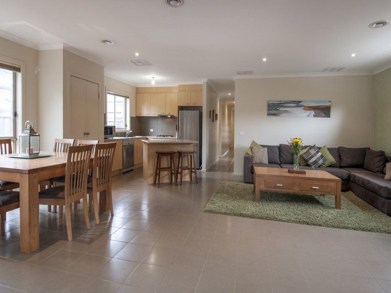 14 Farmington Road MERNDA, Mernda - Thumbnail 6