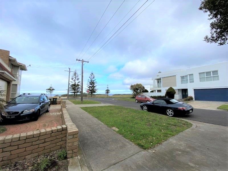 3/97 Esplanade, ALTONA Sweeney Estate Agents