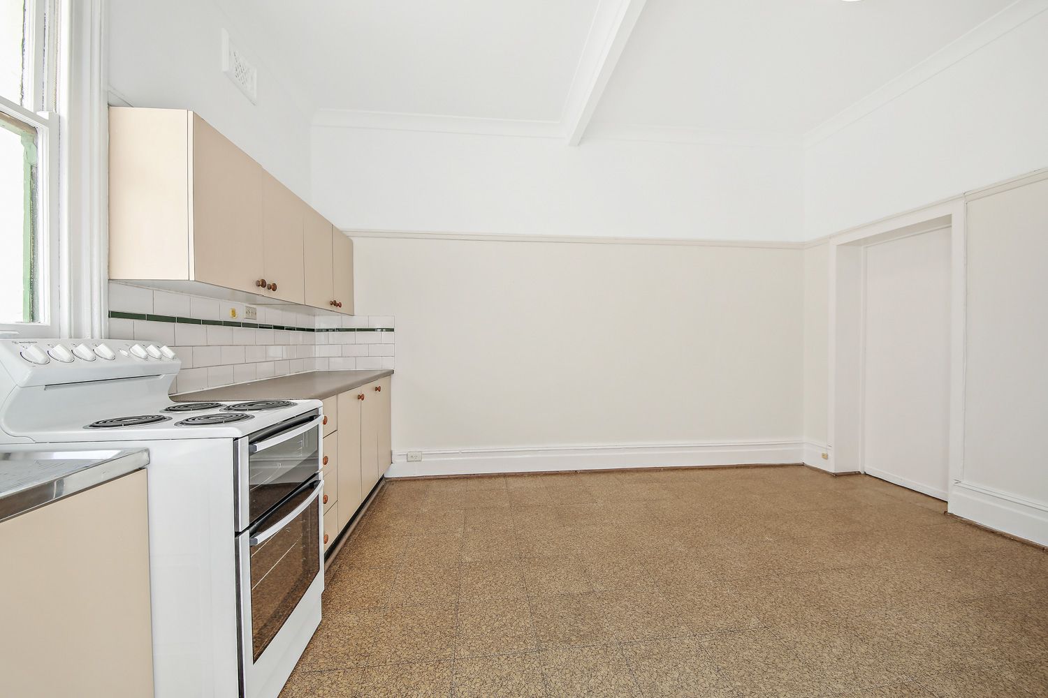 Renovated one bedroom unit