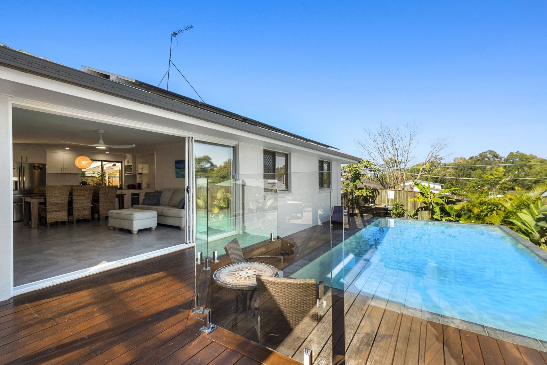 82 Beerburrum Street Battery Hill QLD, Battery Hill - Thumbnail 2