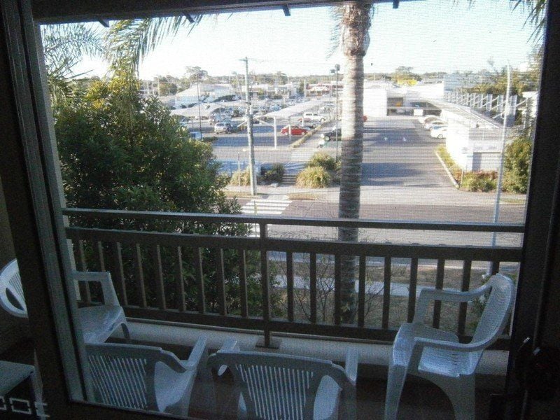 42/2 Landsborough Parade GOLDEN BEACH QLD, Golden Beach - Thumbnail 6