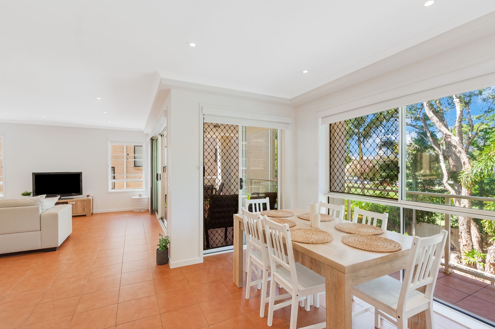 6/24-26 Dutton Street Coolangatta QLD, Coolangatta - Thumbnail 6