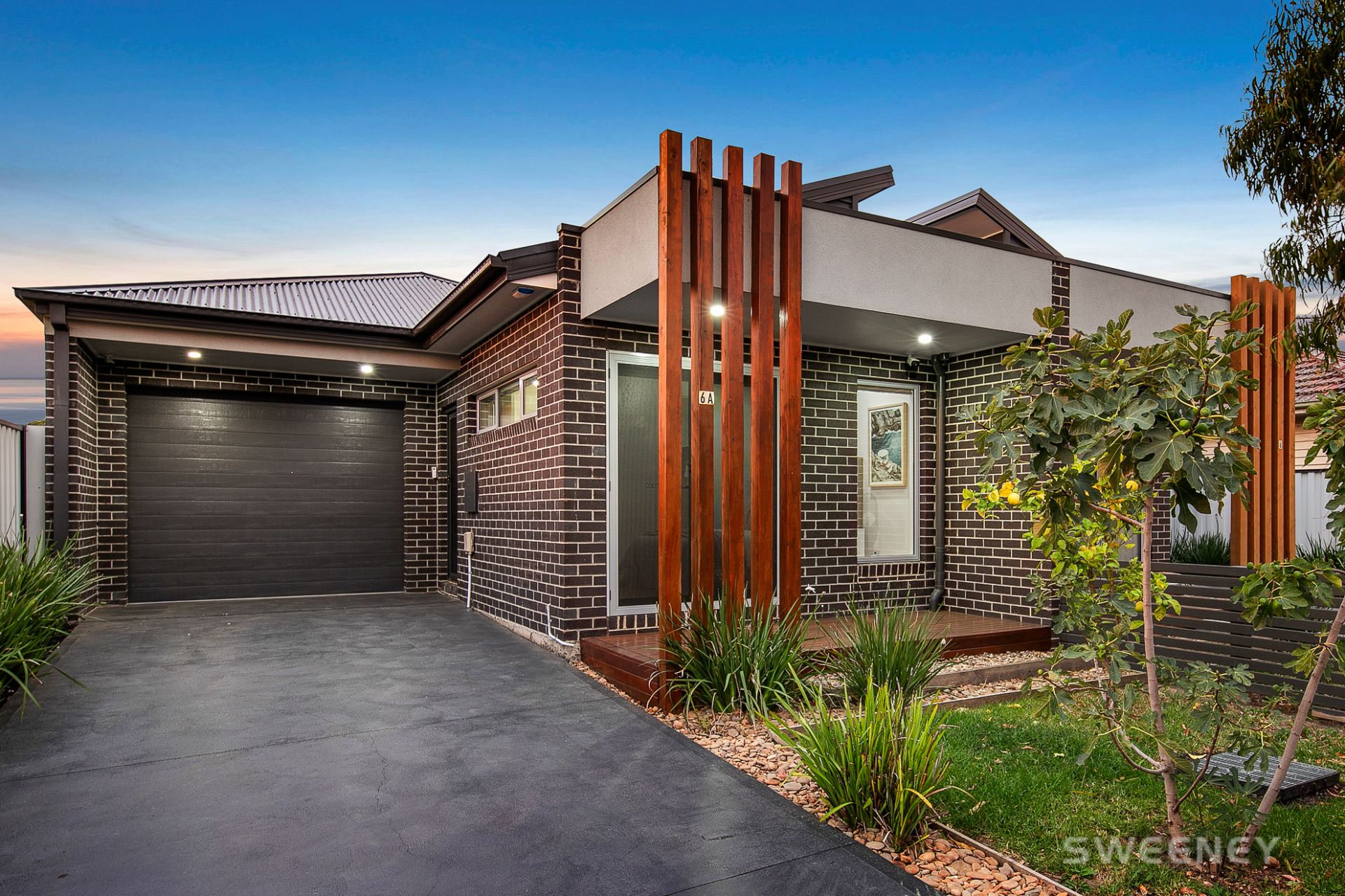 6A The Circle, ALTONA NORTH Peter Jordan