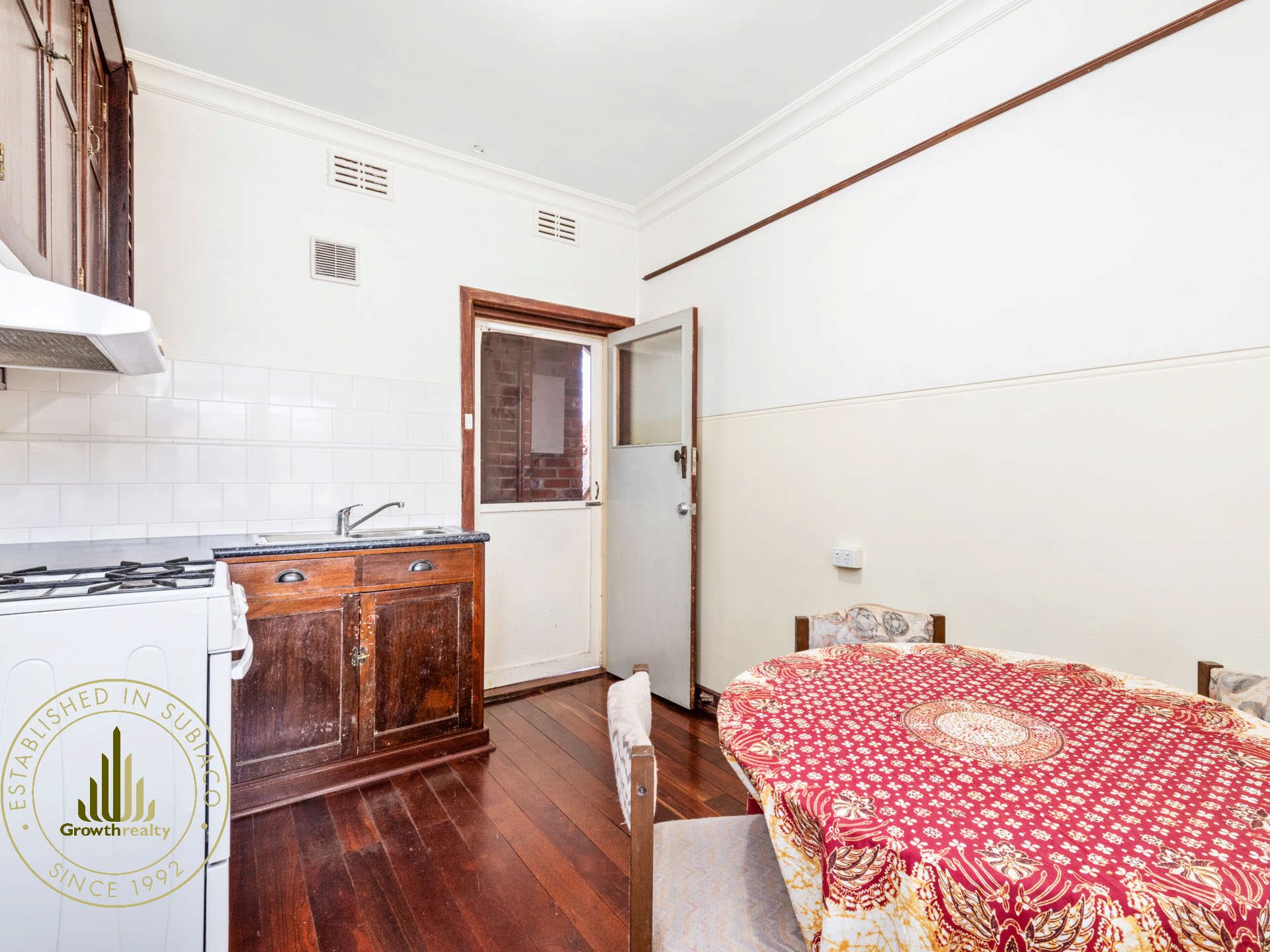 3-819-beaufort-street-inglewood-growth-realty
