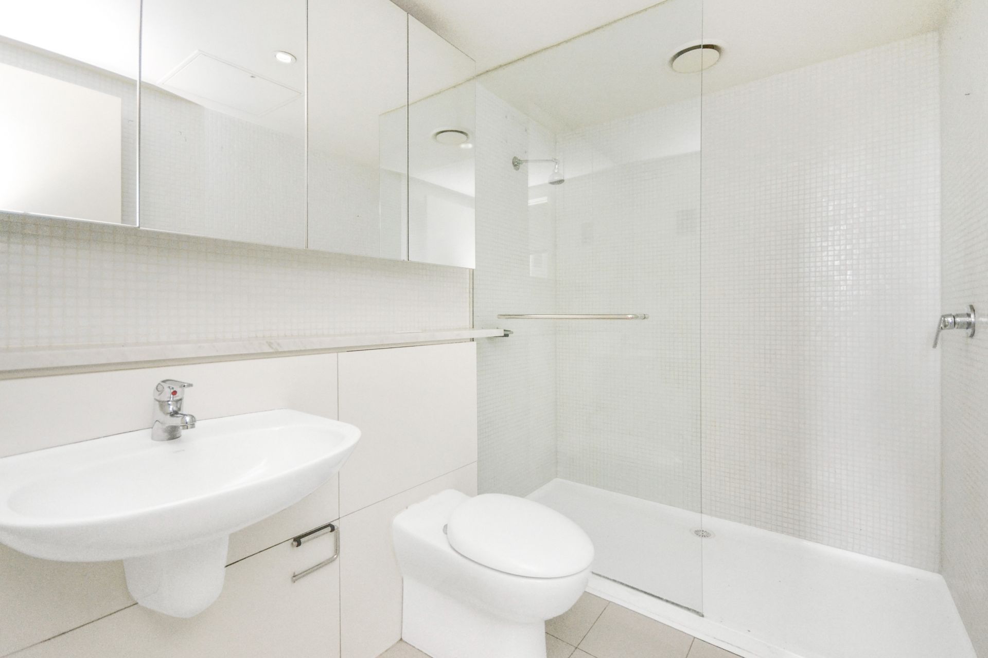 Spacious and comfortable apartment living