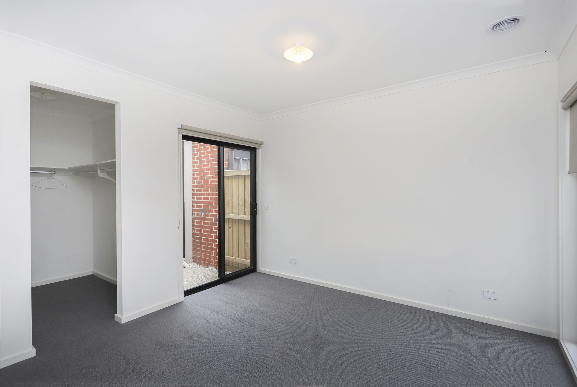 9 Homage Avenue Fraser Rise VIC, Fraser Rise - Thumbnail 8