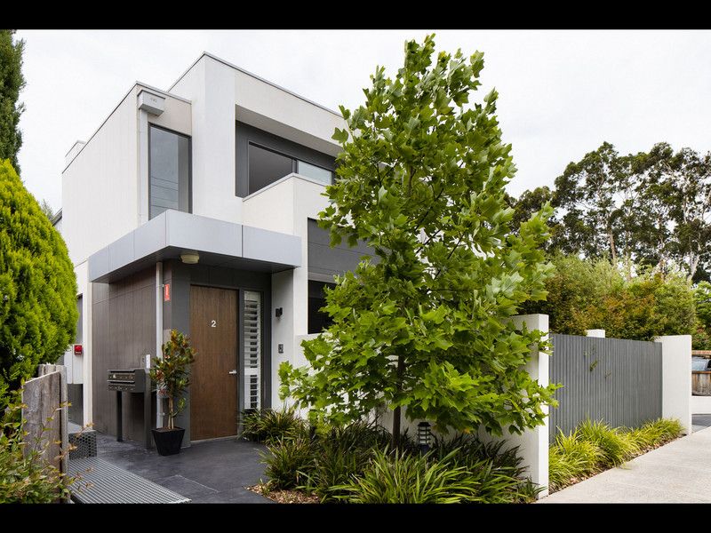 2/10 Cromwell Street, Caulfield North - Thumbnail 2
