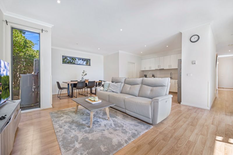 2 Garrawang Lane Burwood East VIC, Burwood East - Thumbnail 2