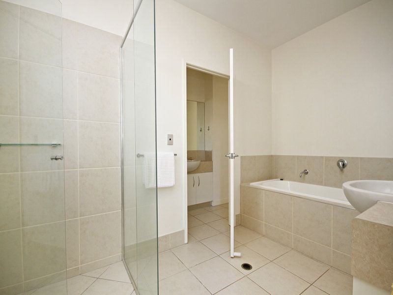 39 Tarawa Street KAWANA ISLAND QLD, Kawana Island - Thumbnail 3