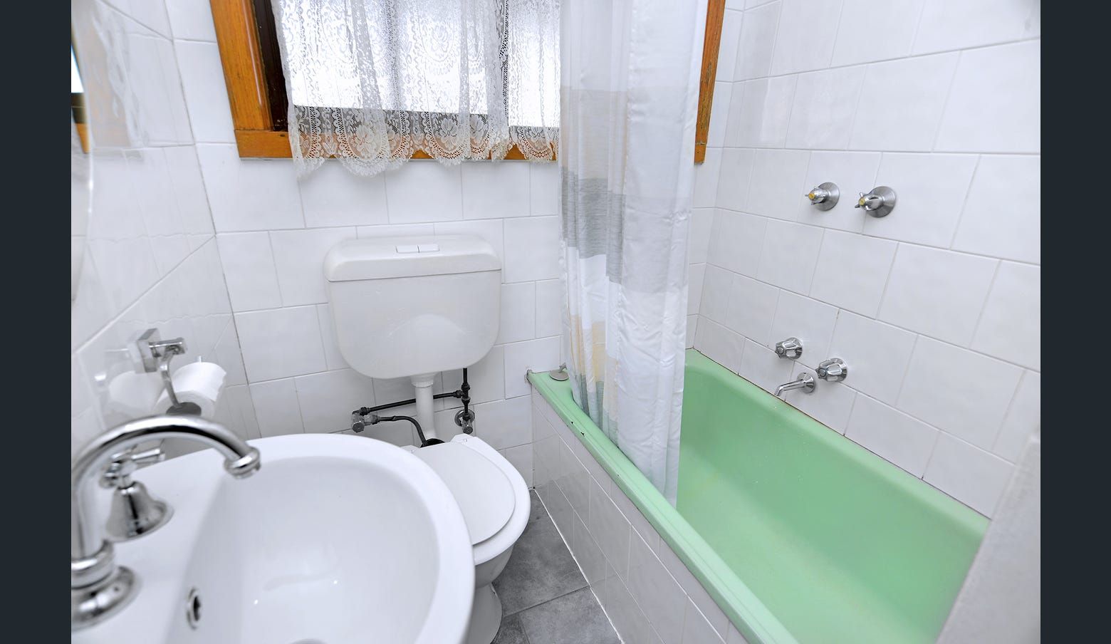 Genuine Weatherboard Home in Fantastic Location!