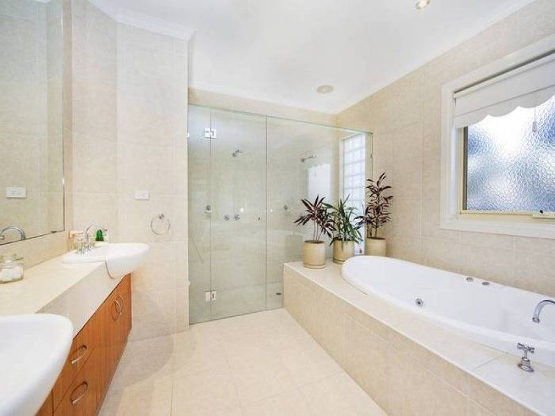 12 Catalina Court, Point Cook - Thumbnail 3