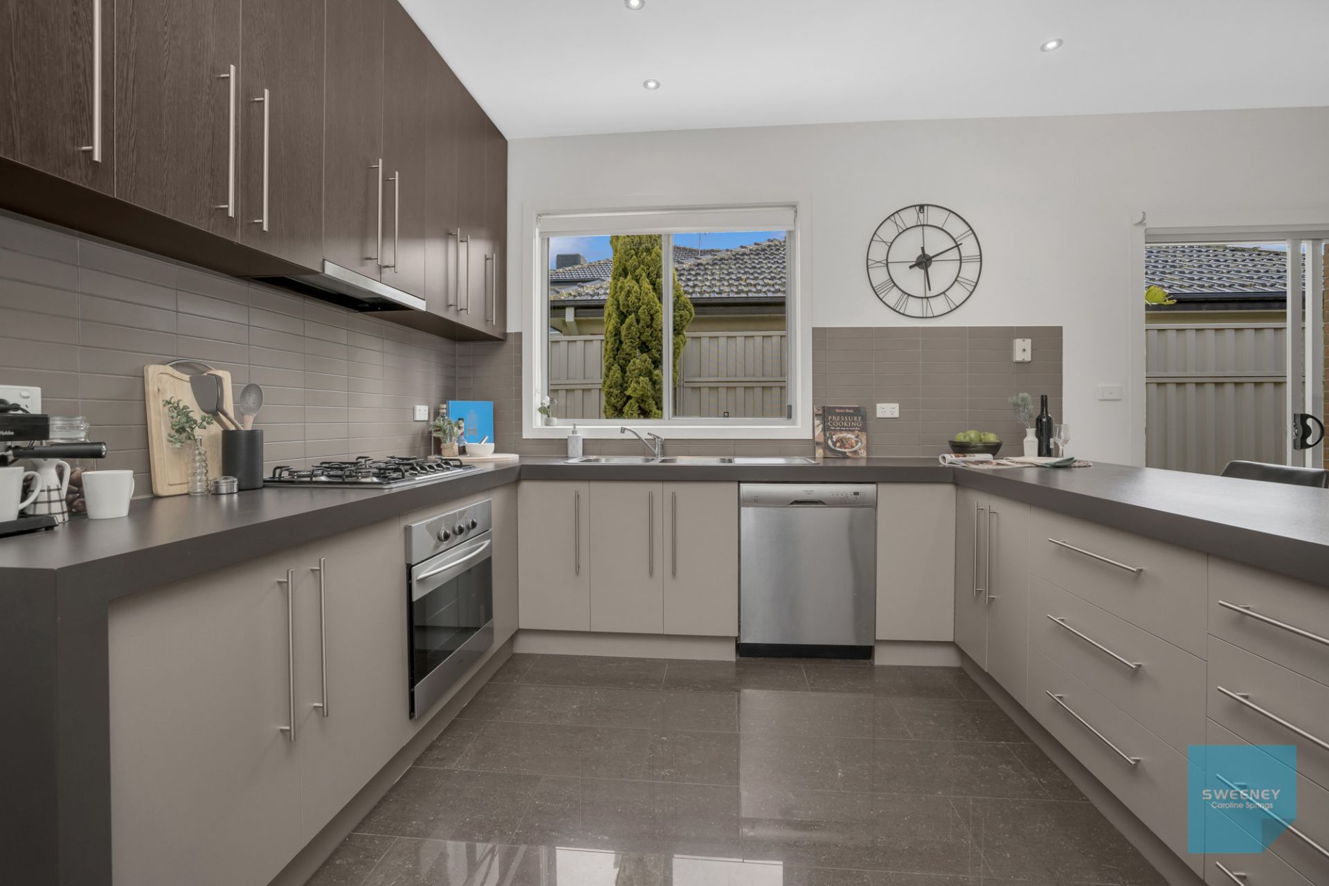 8 Linlithgow Parade, Caroline Springs - Thumbnail 8