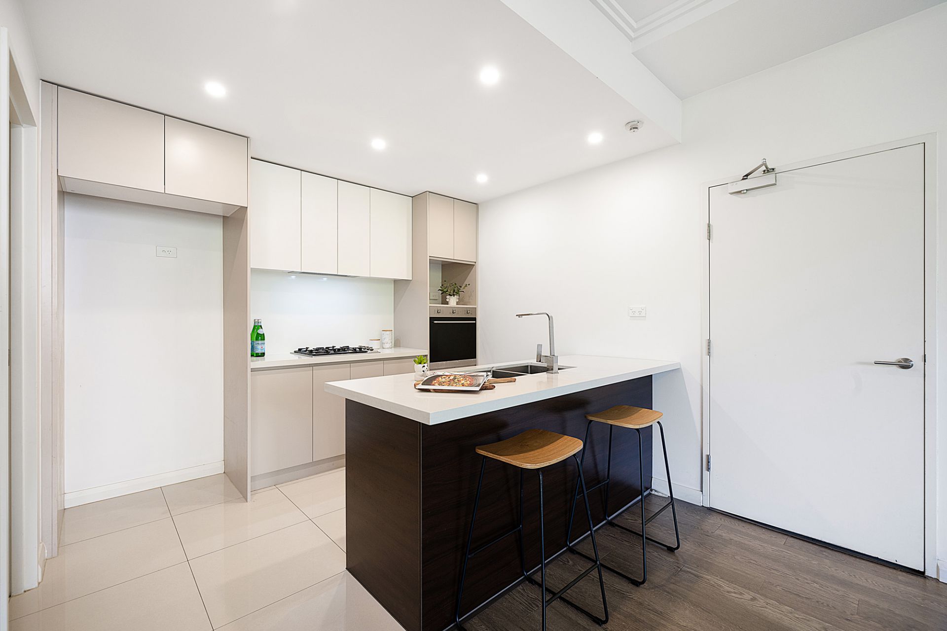 311/4-8 Smallwood Avenue, Homebush, Homebush - Thumbnail 6