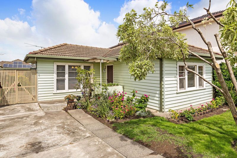 39 Adeney Street, Yarraville - Thumbnail 2