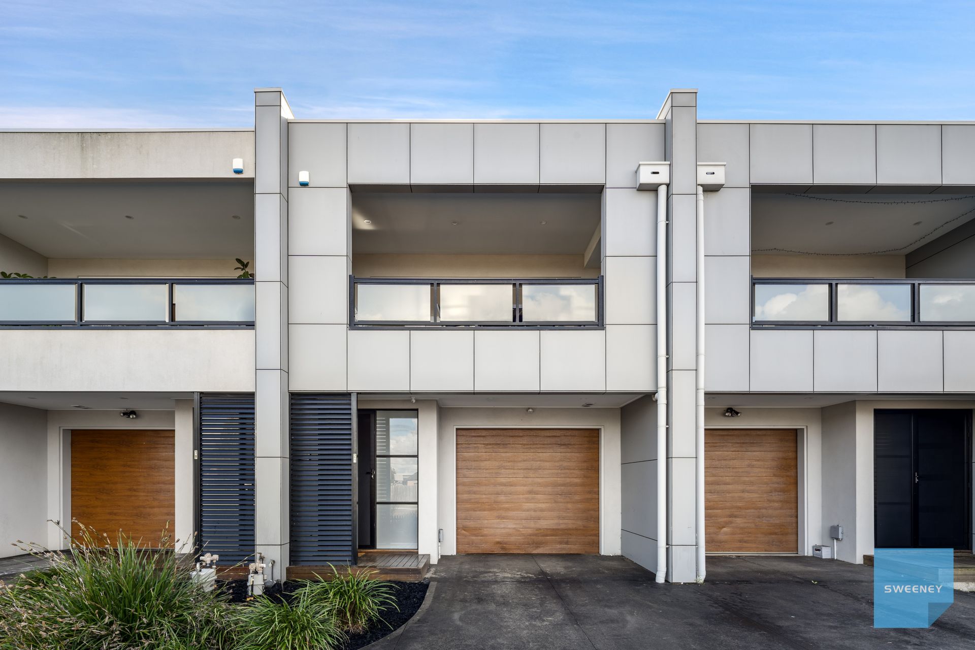 21 Lockwood Court, Fraser Rise - Thumbnail 2