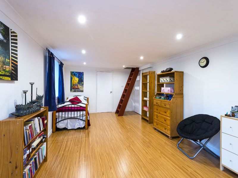 75 Kooringal Avenue THORNLEIGH NSW, Thornleigh - Thumbnail 6