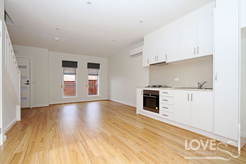 Stylish Design With Own Street Frontage