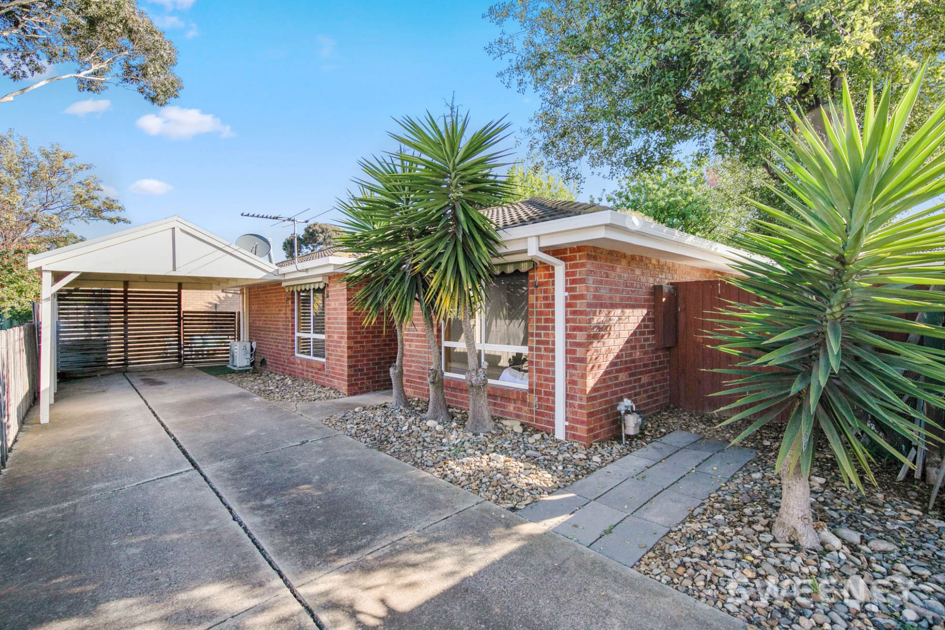 2/43 Cameron Avenue, Altona Meadows - Thumbnail 2