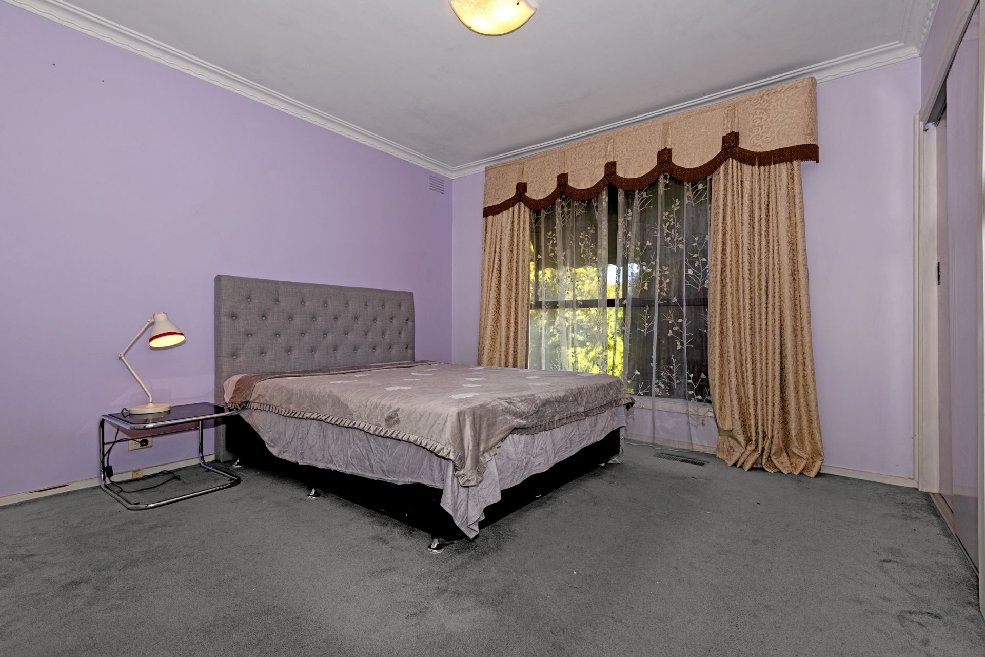 WELL SOUGHT- AFTER LOCATION