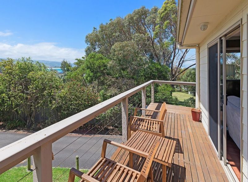3/9 Great Ocean Road, Marengo, VIC, Marengo - Thumbnail 2
