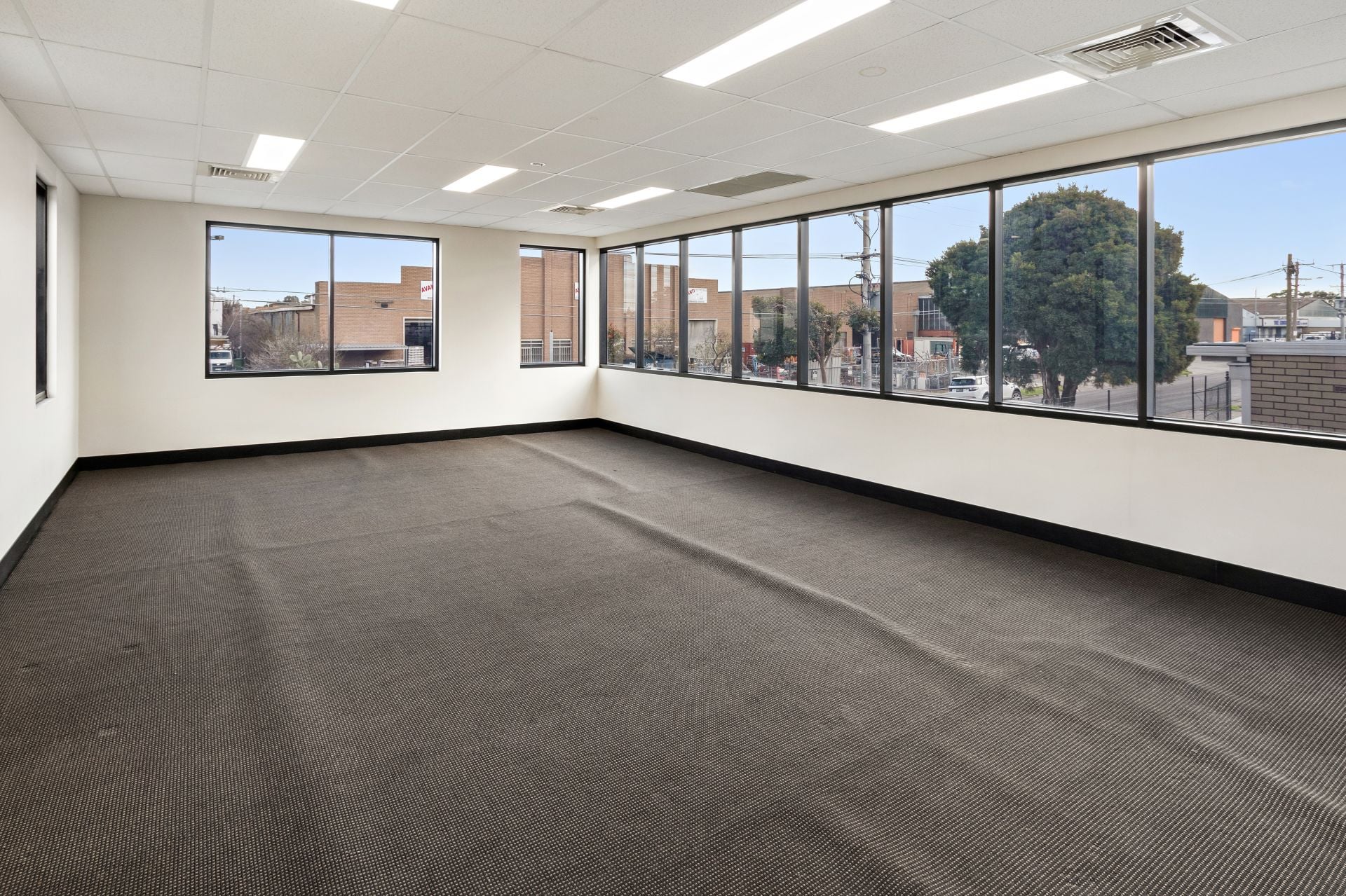 MODERN OFFICE/ WAREHOUSE
