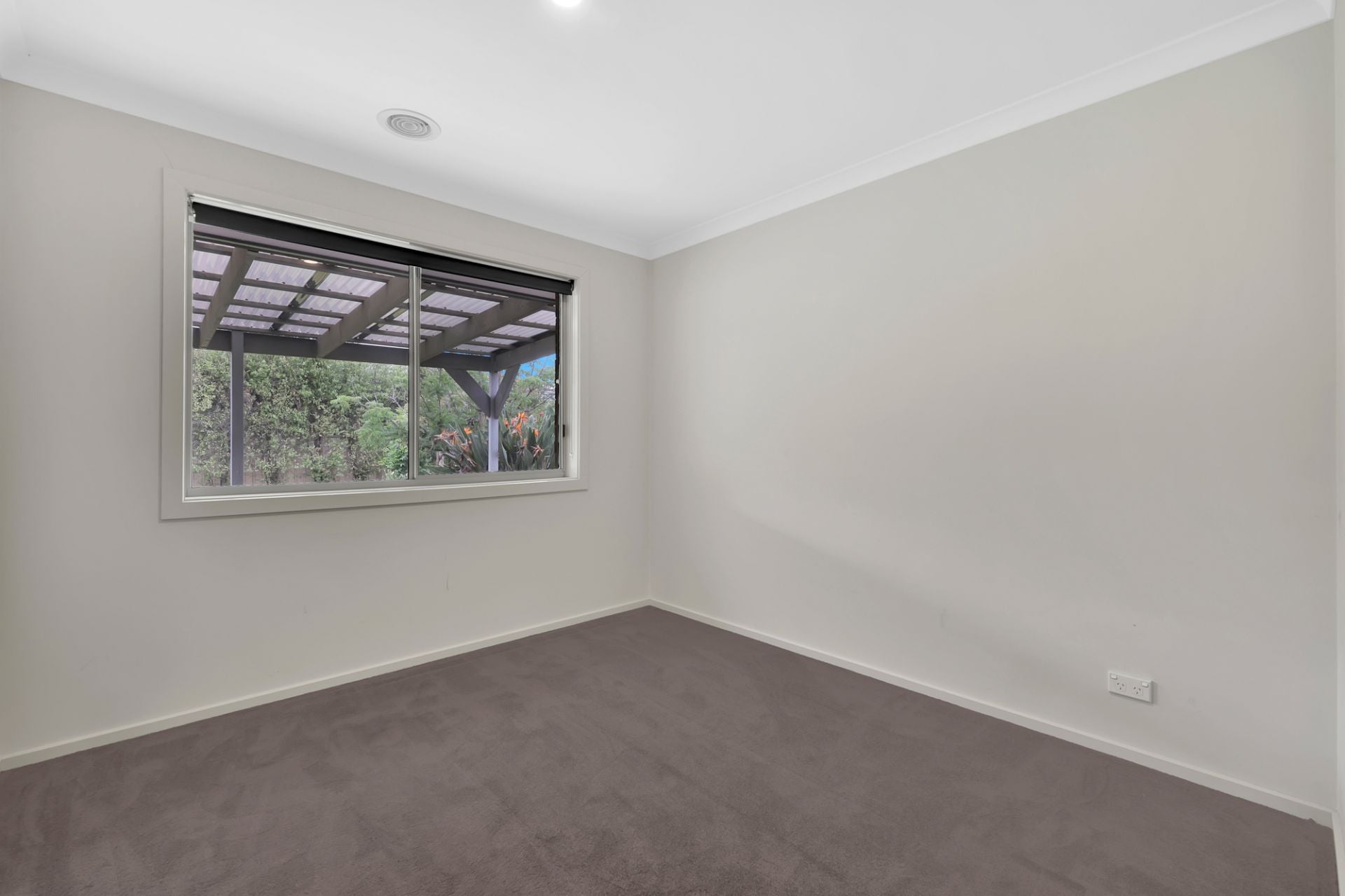 Spacious 4-Bedroom Family Home!