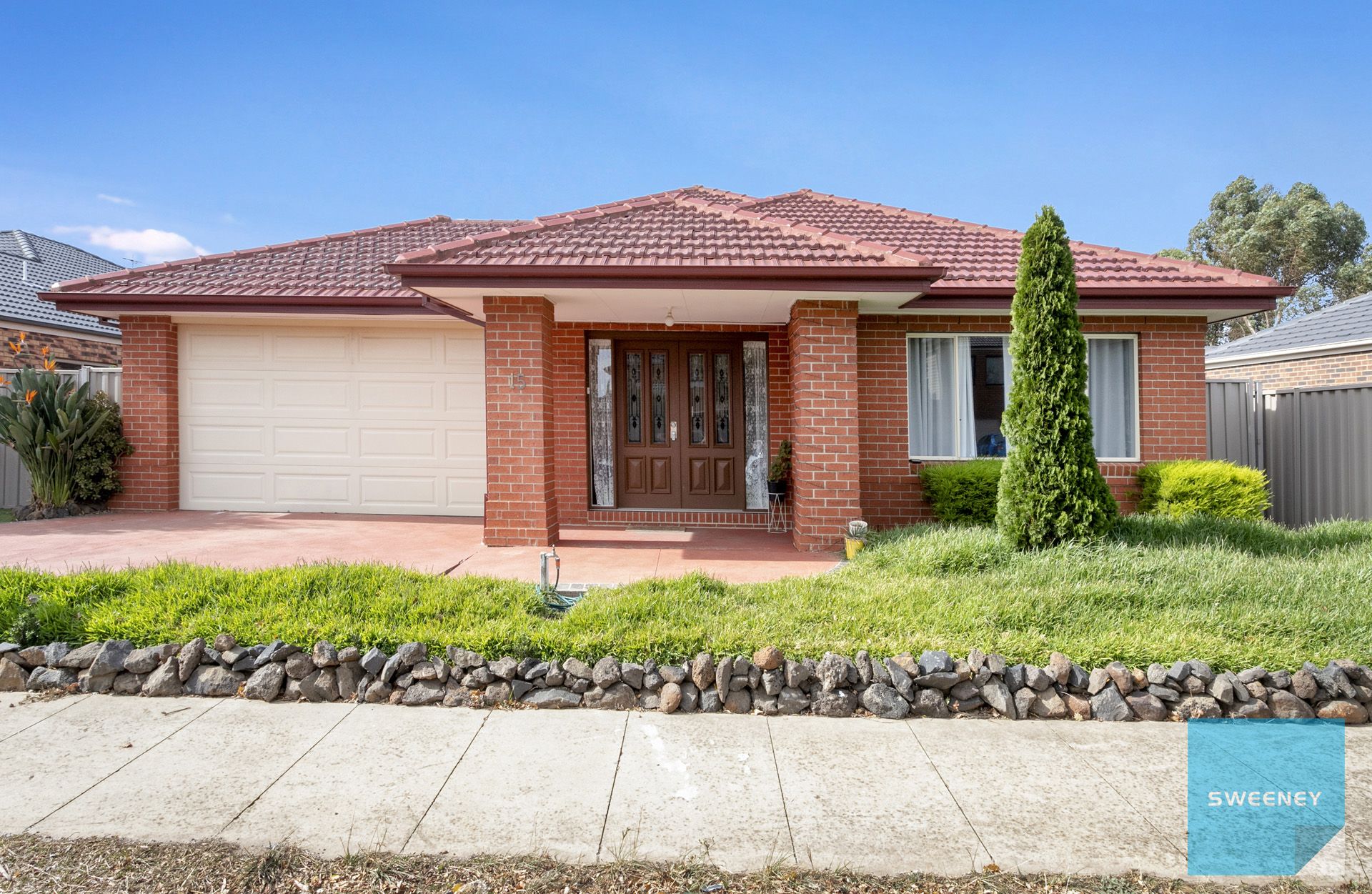 15 Lindley Avenue, Caroline Springs - Thumbnail 2