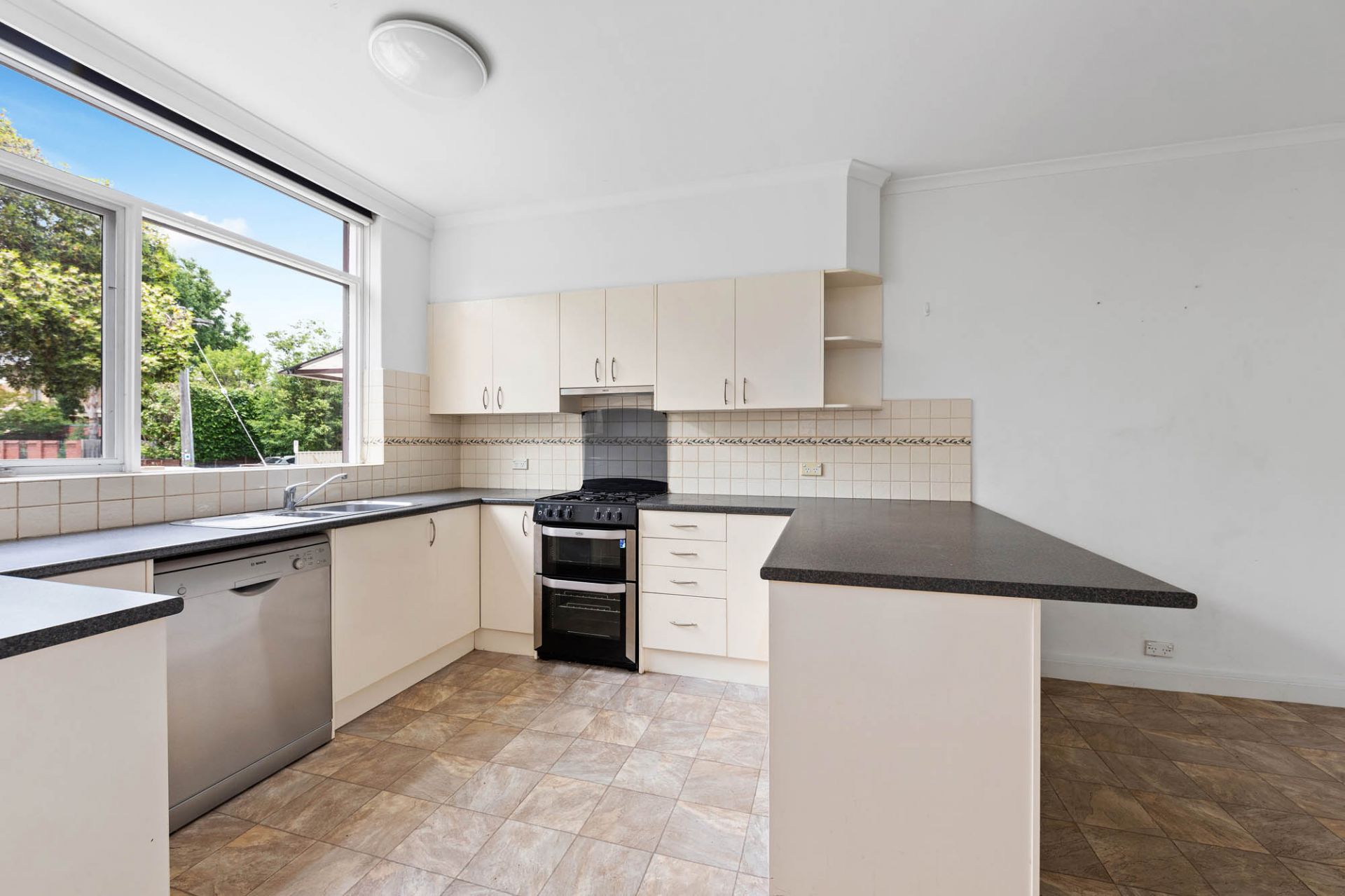 4/43 Pental Road, Caulfield North - Thumbnail 6