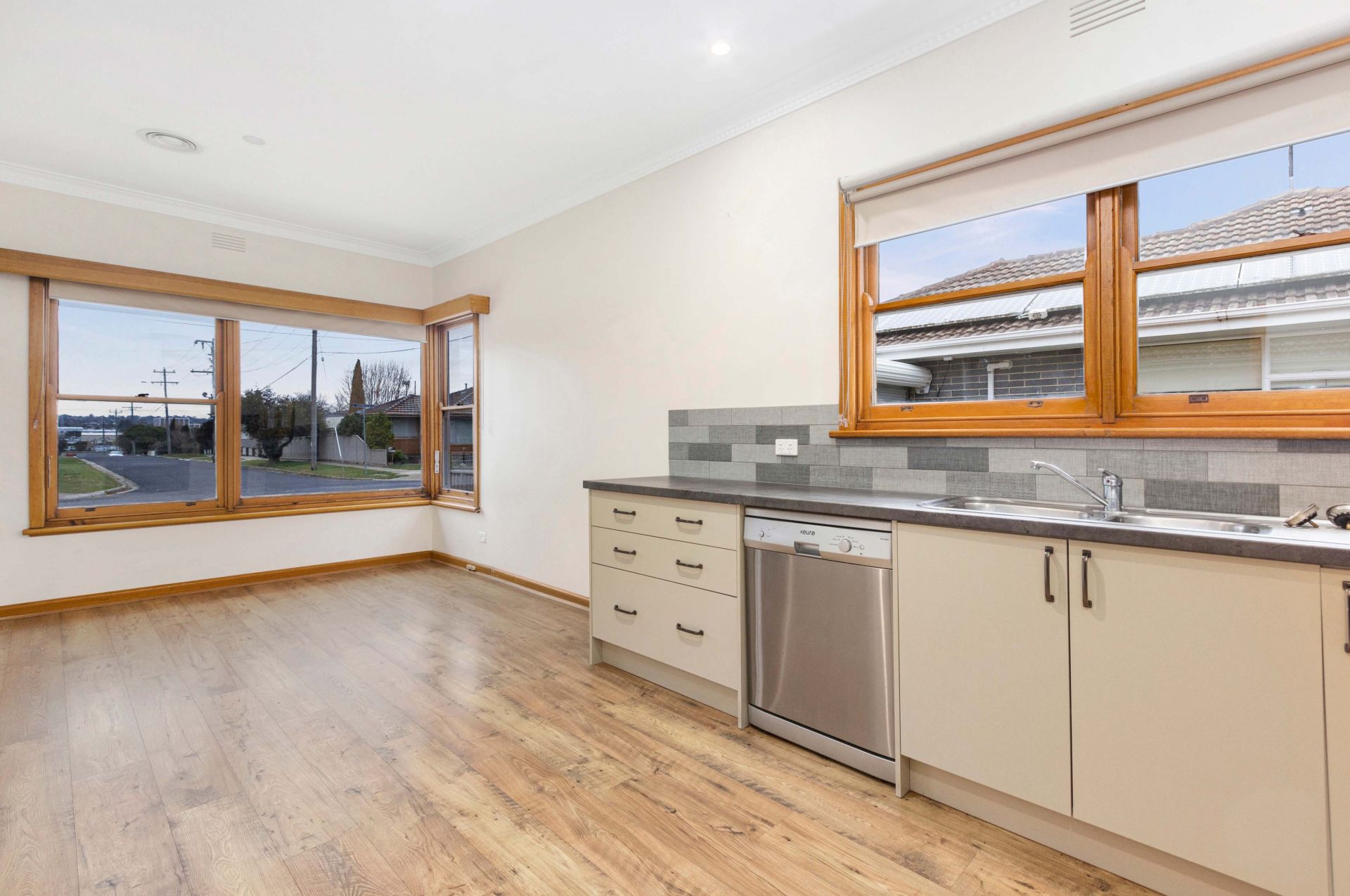 23 Grandview Grove, Wendouree, Wendouree, Wendouree - Thumbnail 6