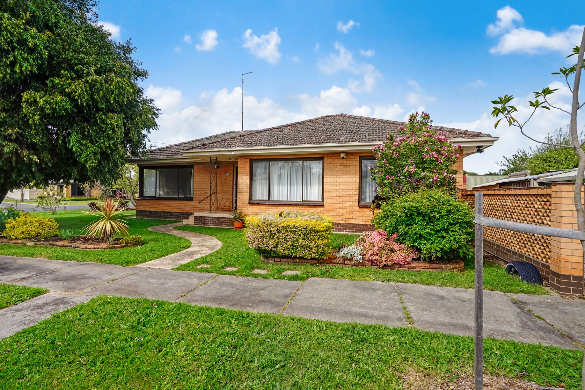 39 Browns Parade, Wendouree, Wendouree - Thumbnail 5