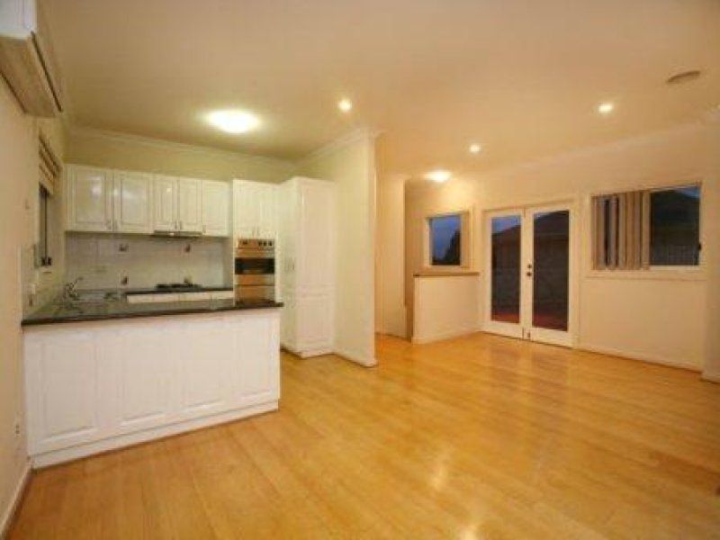 3/84 Lakeside Drive, Sanctuary Lakes - Thumbnail 5