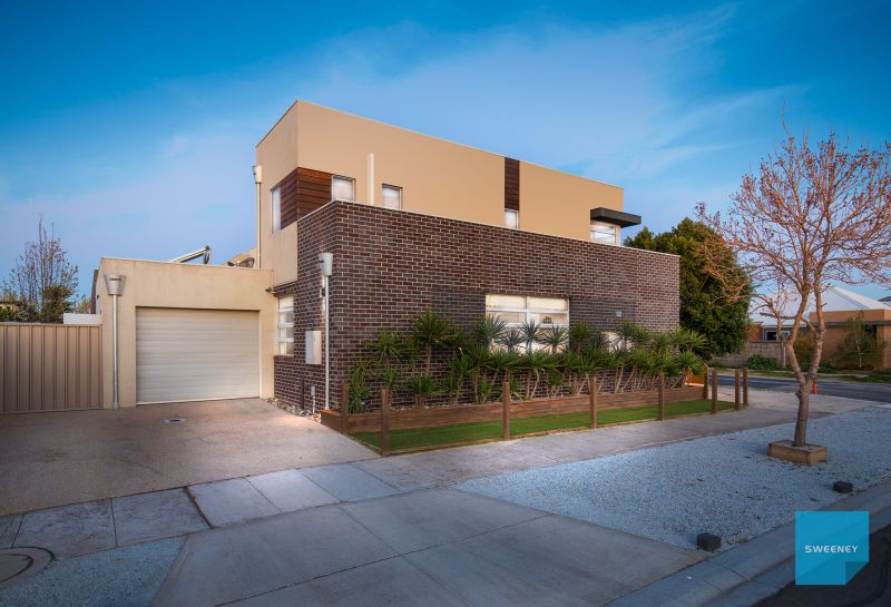 1 Drusilla Place, Caroline Springs - Thumbnail 3