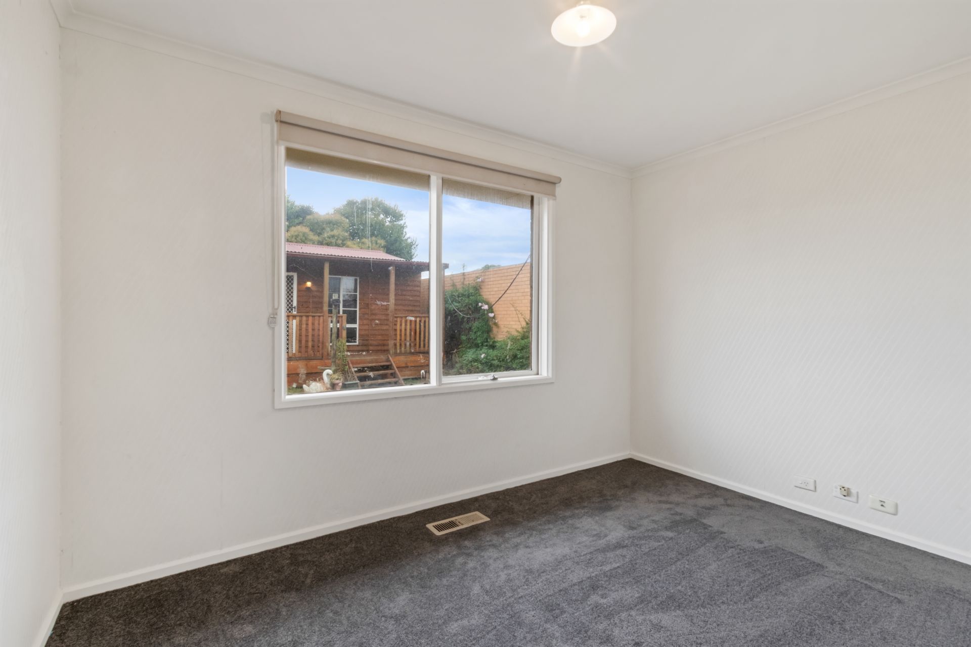 Spacious House plus Studio!