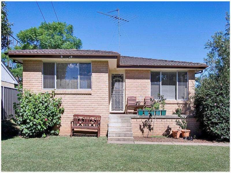 53 Tyne Crescent, North Richmond - Thumbnail 2