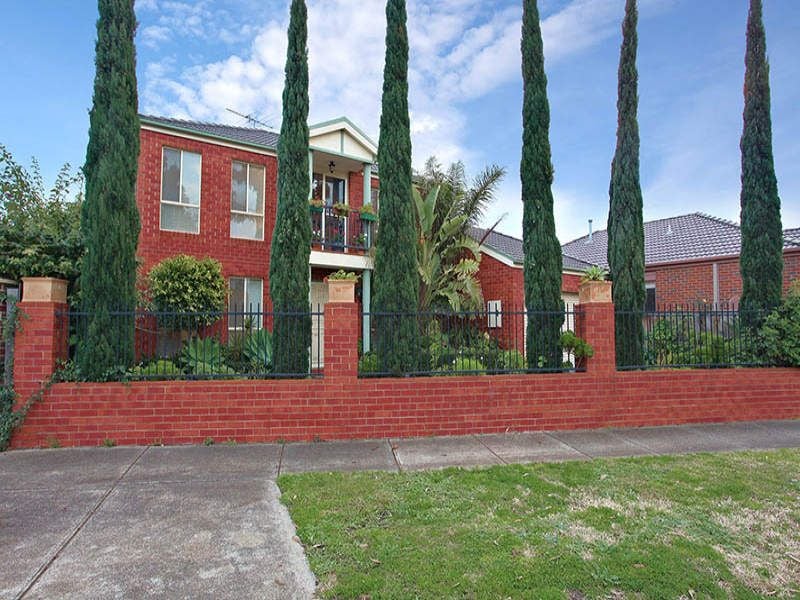 9 Nouvelle Grove SOUTH MORANG, South Morang - Thumbnail 3