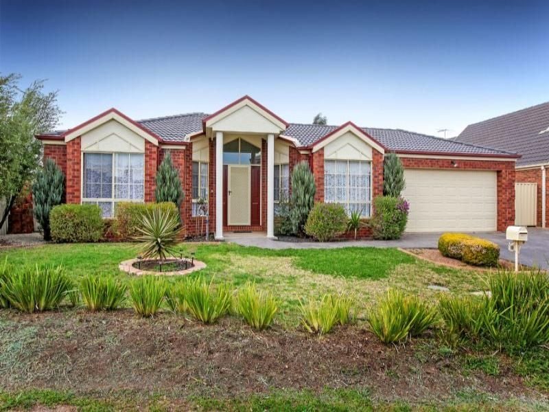 14 Yendon Close, Caroline Springs - Thumbnail 2