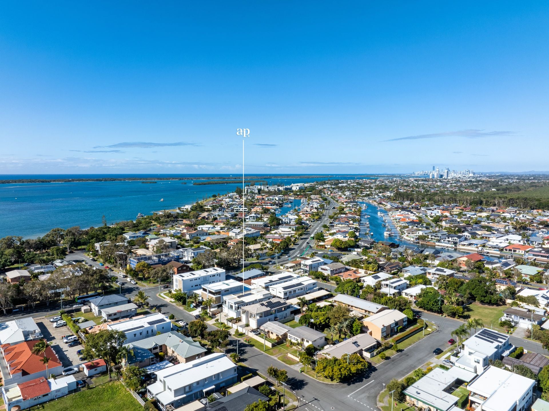 1/26 Milton Avenue, Paradise Point - Image 1