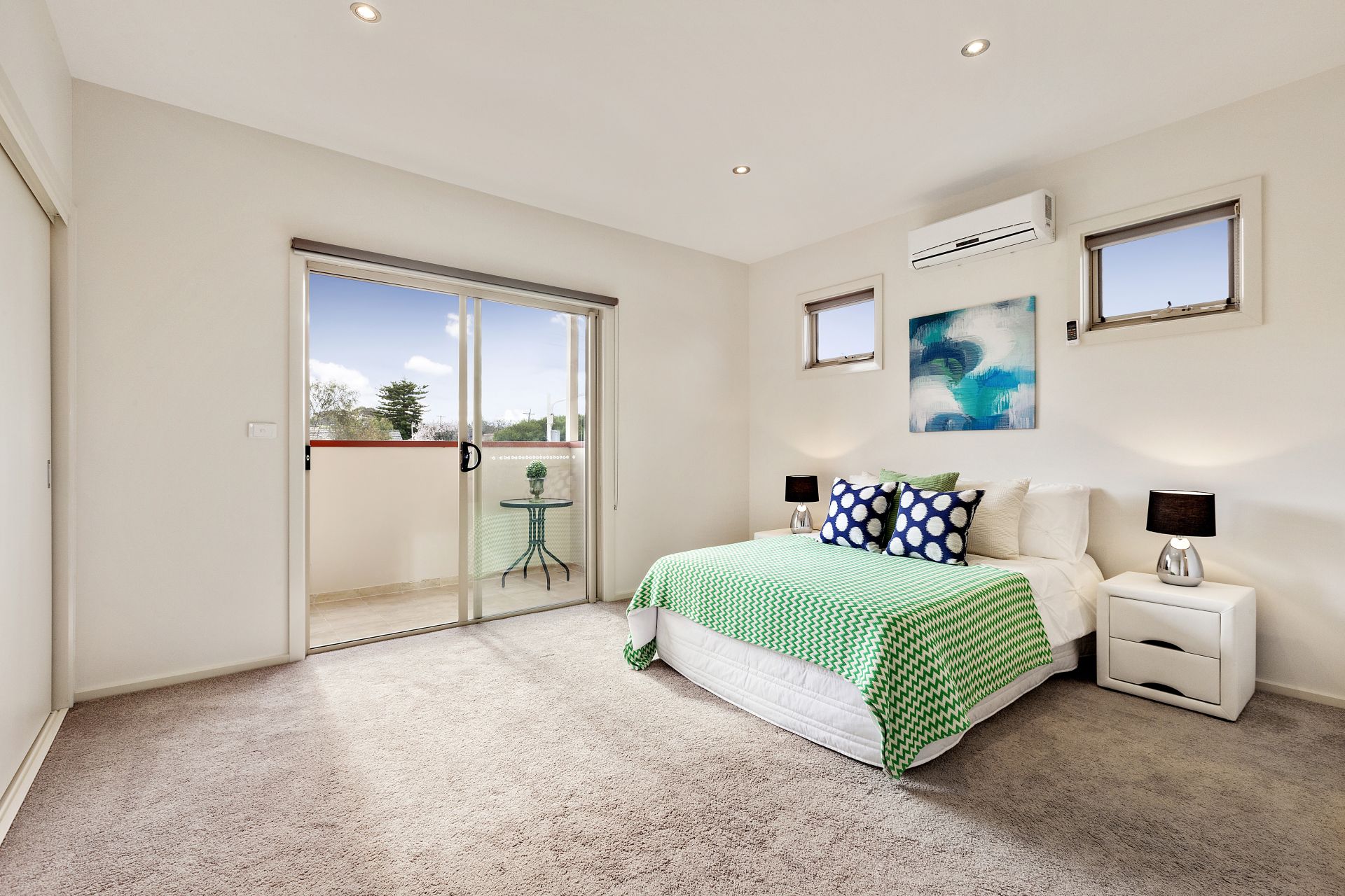 Sophisticated.Stylish.Thornbury.