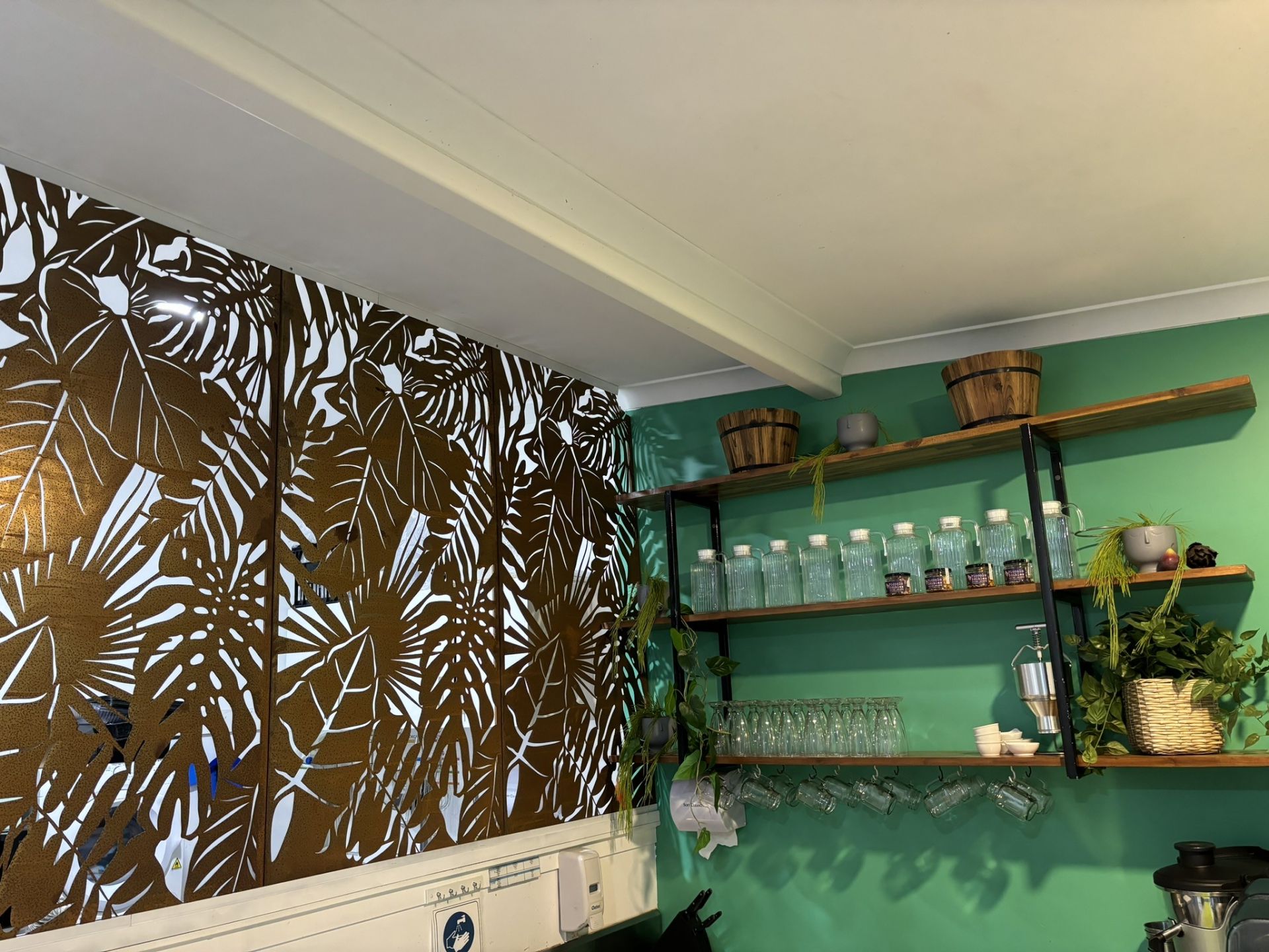 Shop 1 & 2/4 Arcadia Road, Nelly Bay