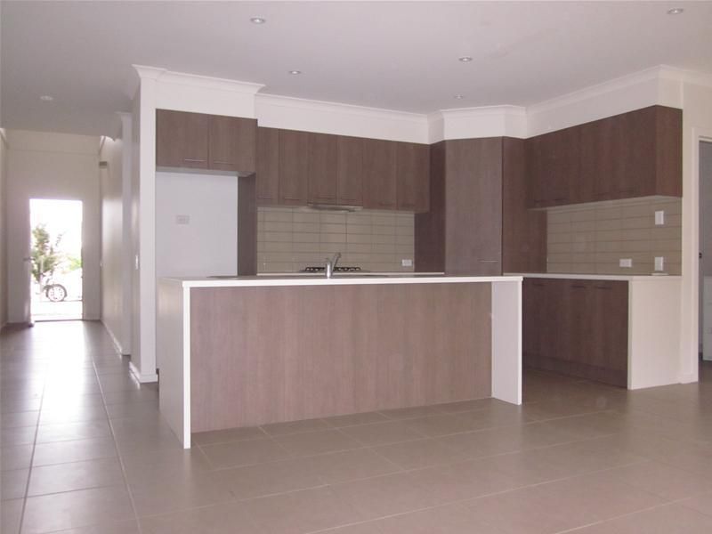 MODERN THREE BEDROOM TOWN RESIDENCE   *Insp Thu 28th Apr @ 4:40pm*