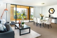 LARGE & PRIVATE 3 BEDROOM APARTMENT, RESORT STYLE LIVING MINUTES FROM SYDNEY CBD