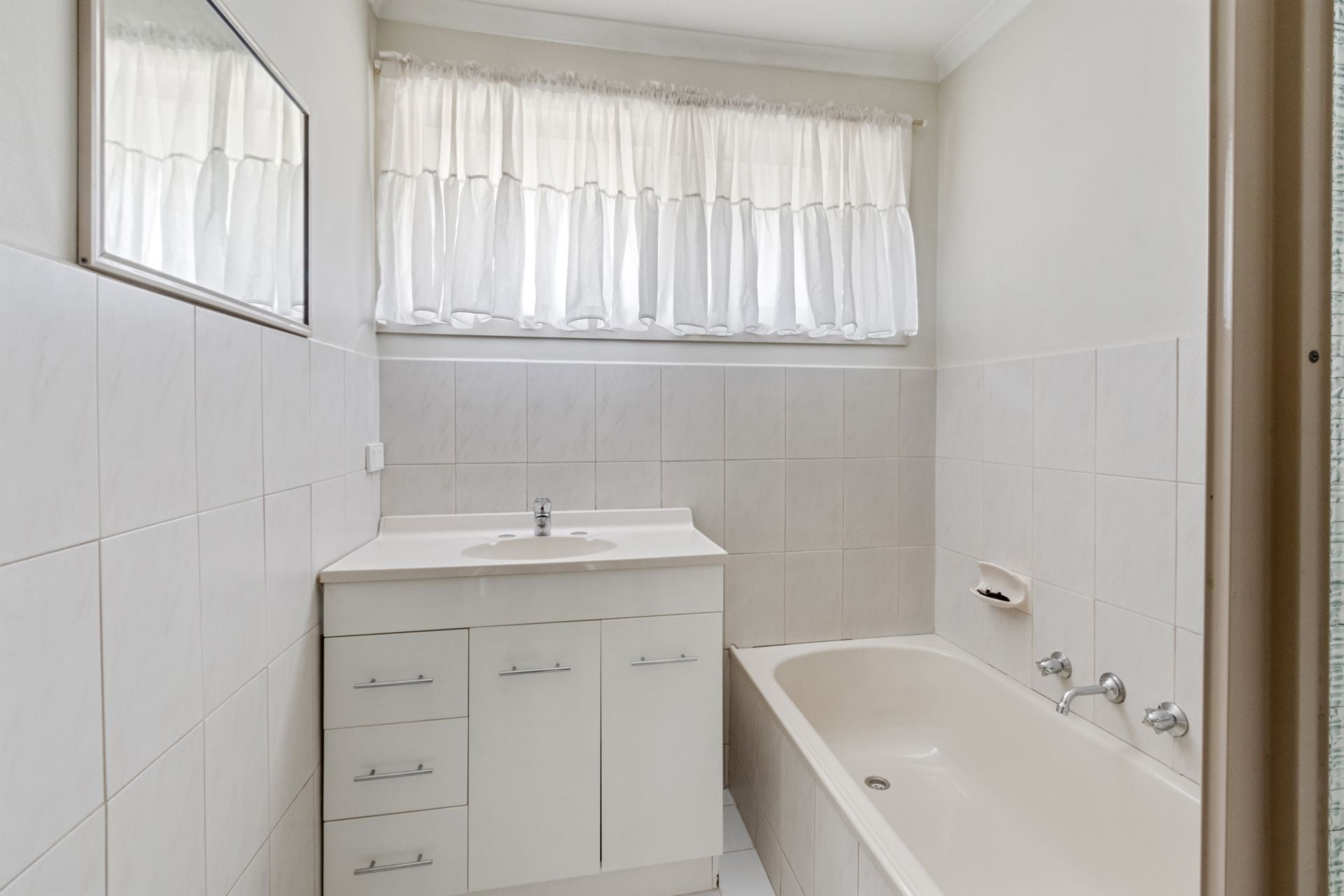 SPACIOUS UNIT