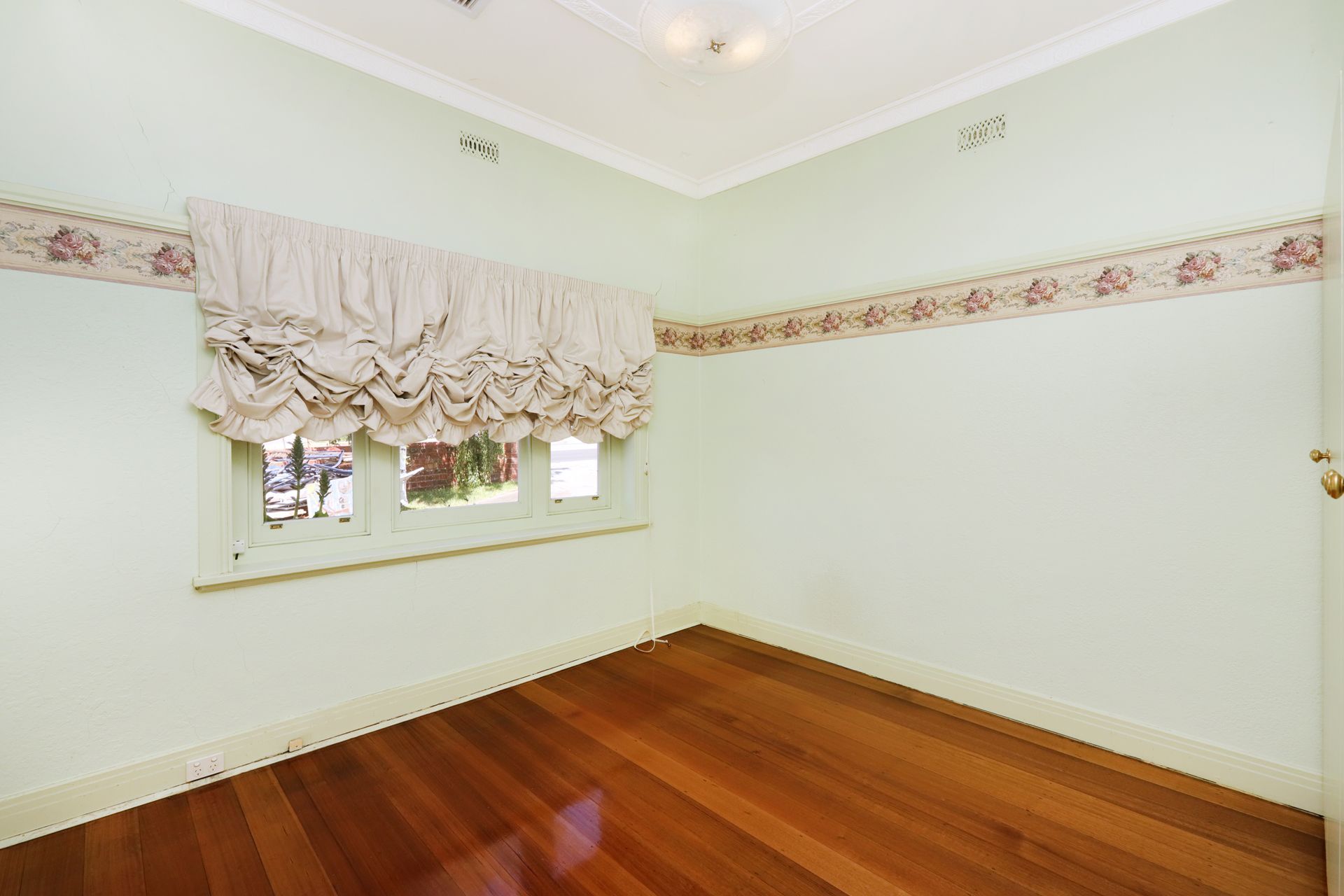 108 Raleigh Road Maribyrnong VIC, Maribyrnong - Thumbnail 3