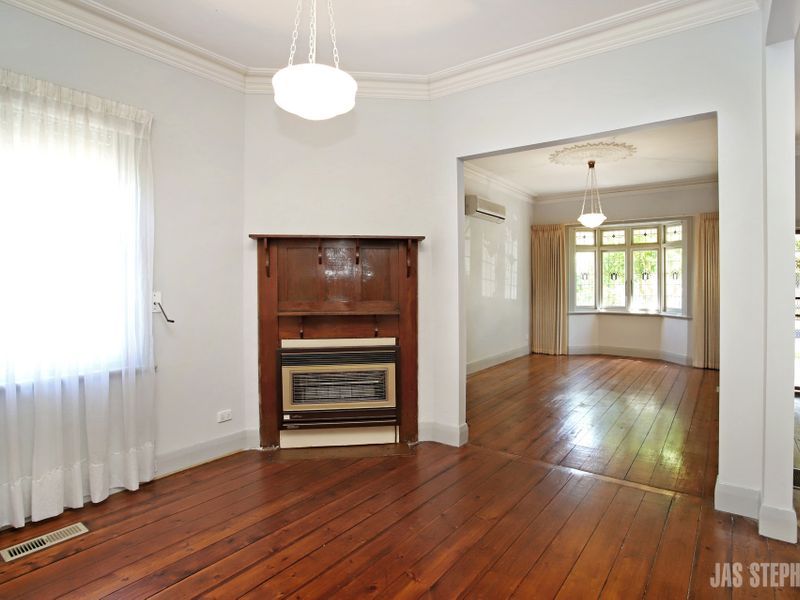 77 Chirnside Street KINGSVILLE VIC, Kingsville - Thumbnail 4