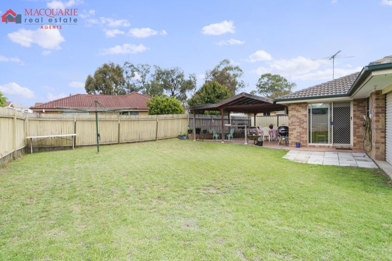 8 Brayton Close, Prestons Macquarie Real Estate