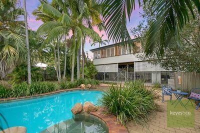 104 Stagpole Street, West End
